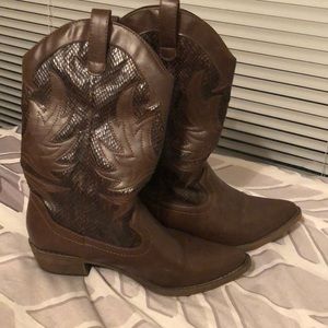Brown Faux Leather Cowboy Boots - Women Size 8